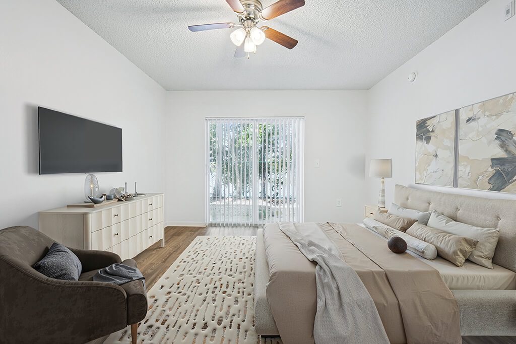 Bedroom at Emerald Dunes Apartments in Miami Gardens FL